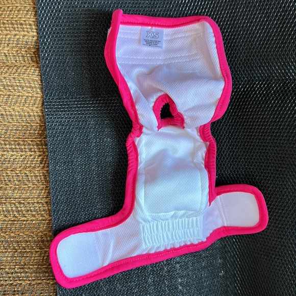 Reusable Dog diaper in size extra small: 1 bright pink - Picture 11 of 11